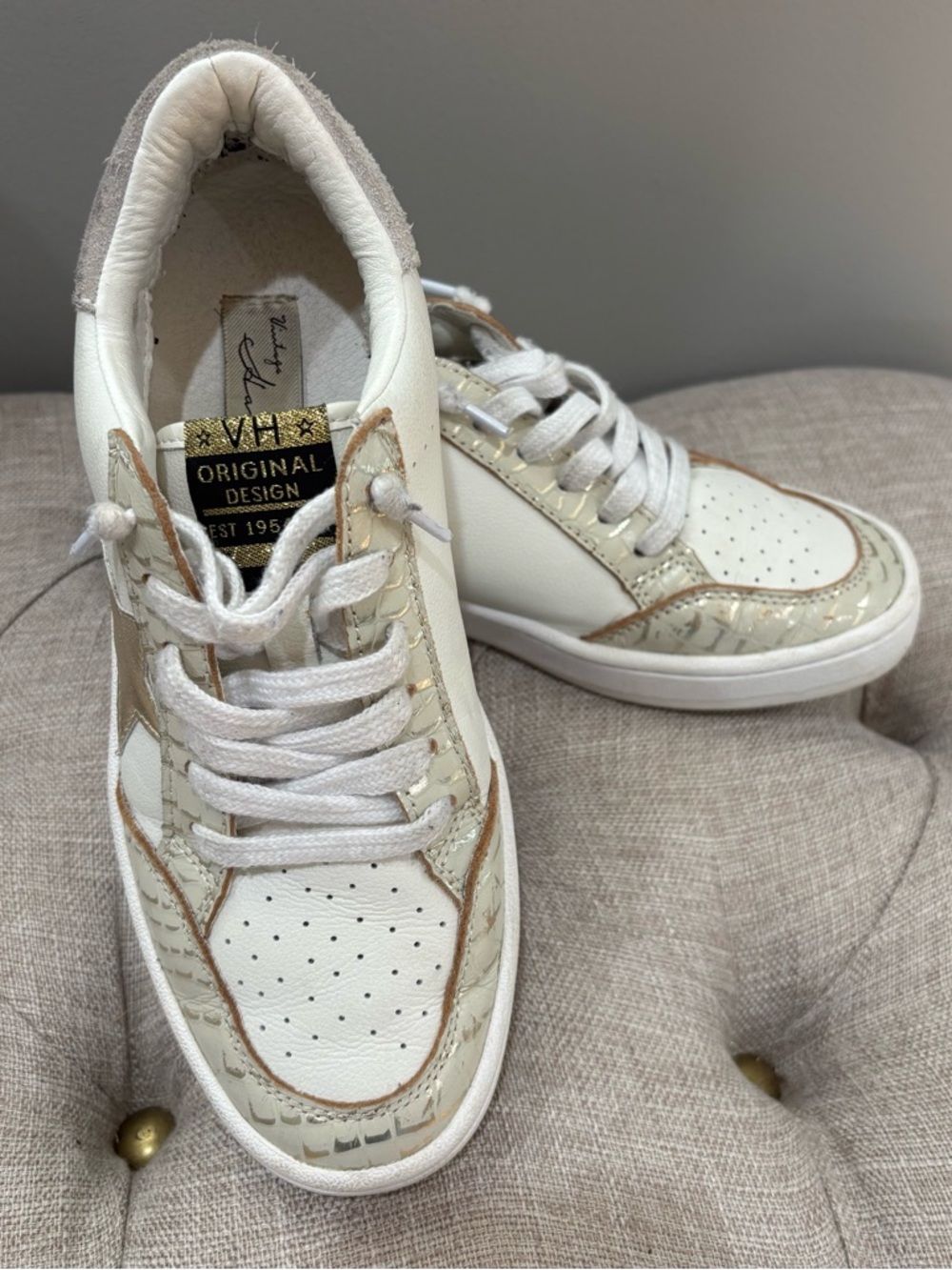 VH EST 1954 White Leather Low-Top Sneakers with Gold Accent